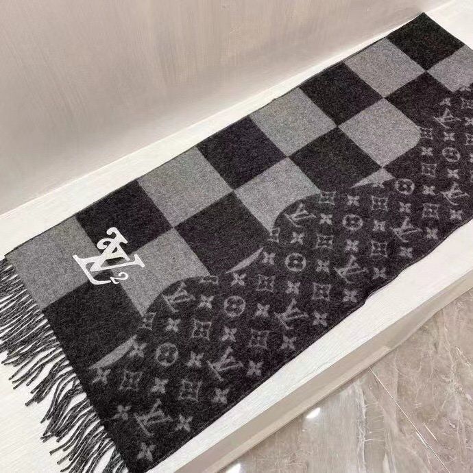 Louis Vuitton Scarf LV00161